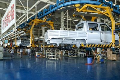 感受顶级宠粉 成功汽车一周送7台车兑现汽车销售承诺